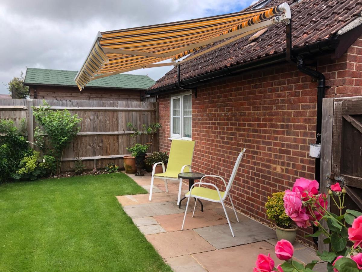 The Old Staddles Annex Villa Ludgershall  Esterno foto